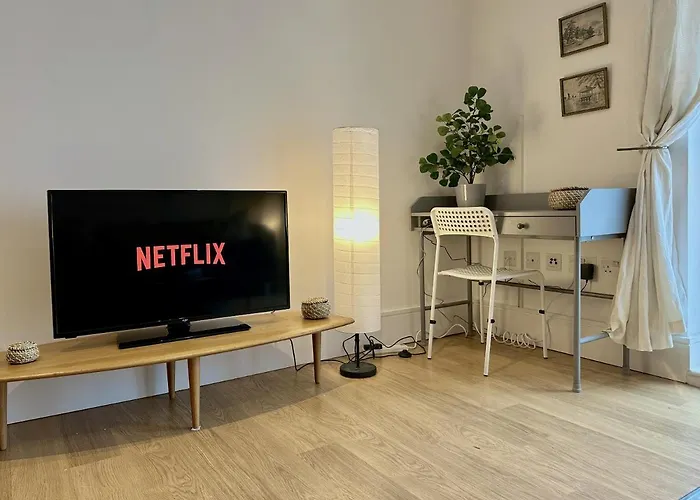 Kings Cross City Apartment